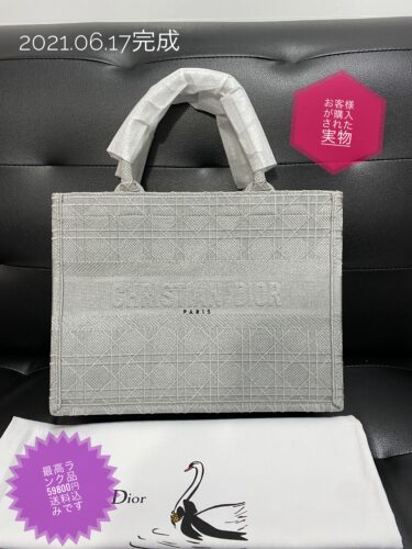 DIOR BOOK TOTE 売れてます‼️