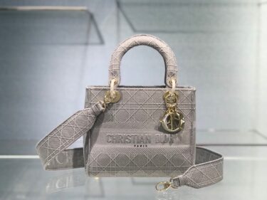LADY DIOR
