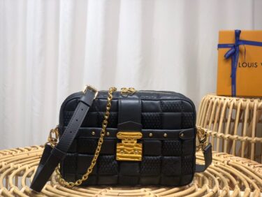 LOUIS VUITTON POCHETTE TROCA