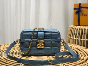 LOUIS VUITTON POCHETTE TROCA