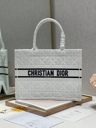 DIOR BOOK TOTE 幅36.5cm&幅41cm
