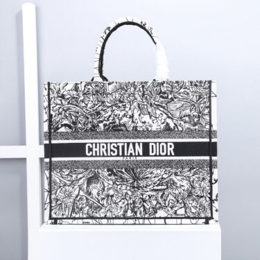DIOR BOOK TOTE 幅36.5cm&幅41cm