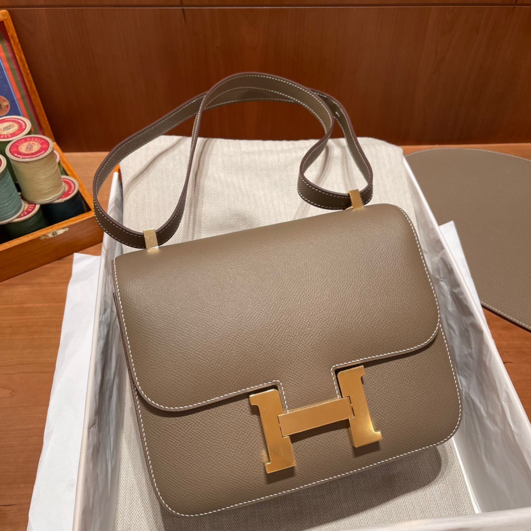 HERMES Constance EPSON皮 幅24cm ショルダーバッグ