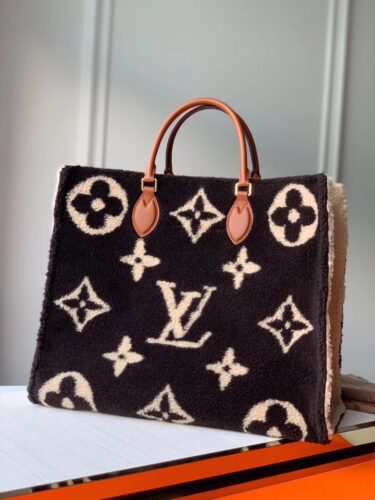 LOUIS VUITTON TOTE BAG ON THE GO 41cm×34cm×19cm