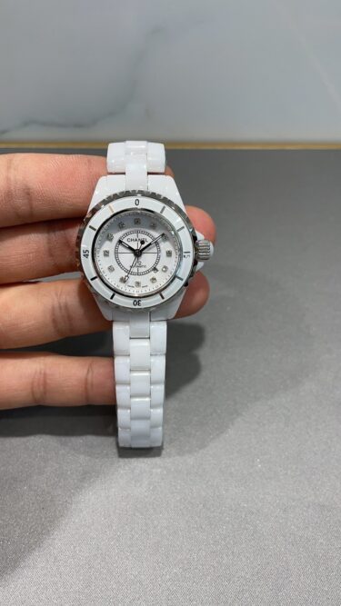 CHANEL J12 33mm