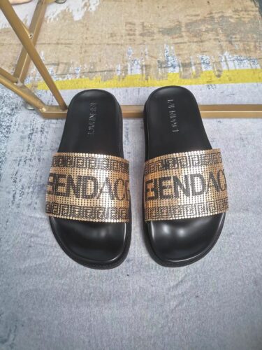 FENDACE　Signature Sandals