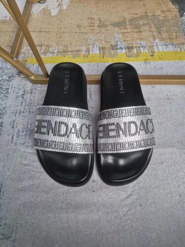 FENDACE　Signature Sandals