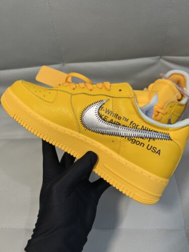 ナイキ NIKE オフホワイト ゴールド エアフォース スニーカー 【 1 LOW OFFWHITE UNIVERSITY GOLD METALLIC SILVER BLACKMETALLIC 】