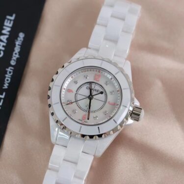 CHANEL J12 33mm