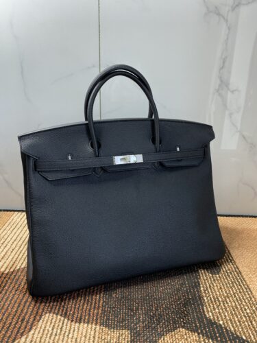 HERMES Birkin 売れてます‼️ 40cm実物です1番売れています!!!動画もご覧下さい!!!