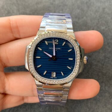 PATEK PHILIPPE MS Factory 女性用ノーチラス 直径35.2mm 厚さ8.62mm 石はジルコン天然石です。