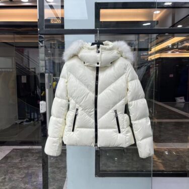 MONCLER ダウン