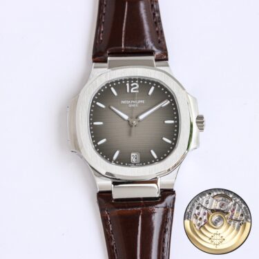 PATEK PHILIPPE Nautilus 9015movement ケース35.2mm 女性用です