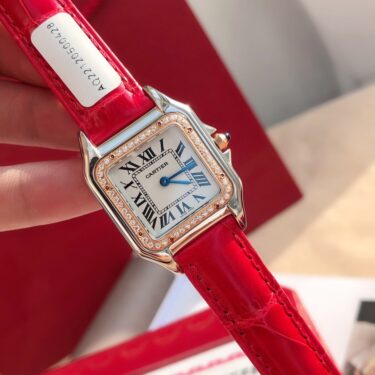 CARTIER Panthére de Cartier 37mm×27mm×厚さ6mm 正規品と同じ厚さです。
