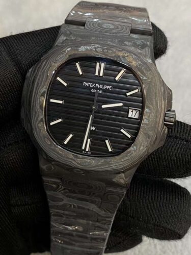 DiW (Designa Individual Watches)プレオウンド カスタマイズ DiW ノーチラス ザ ブラック グレイル 40mm