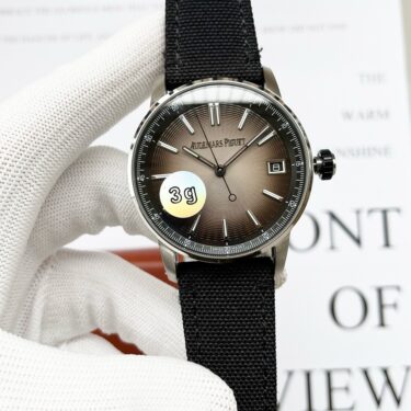 AUDEMARS PIGUET バイオーデマ・ピゲ　CODE11.59　 ステンレス　自動巻　オートマティック　ラバー　ブルー文字盤　シースルーバック 41mm×10.7mm