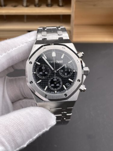 AUDEMARS PIGUET Royal Oak Chronograph 2026年7月バージョンです